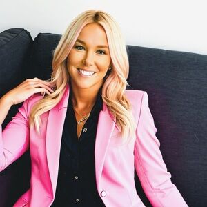 Meet your Posher, Tiffanie